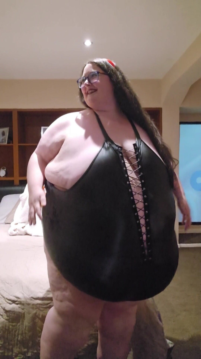 SSBBWLadyBrads: Bbw sexy tlustý černý kožený oblek