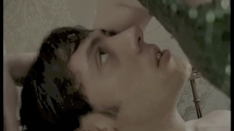 pornitaliangraffiti: Merylin hanya menikmatinya jika dia mengambilnya di pantat