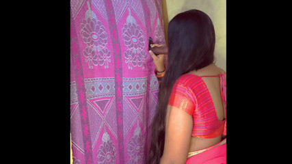 Your_Suman: Une belle-mère essaye le glory hole pour la première fois