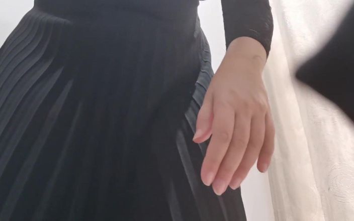 Nicoletta Embassi: Mollige italienische stiefmutter nimmt dich mit in ein bekleidungsgeschäft, um...