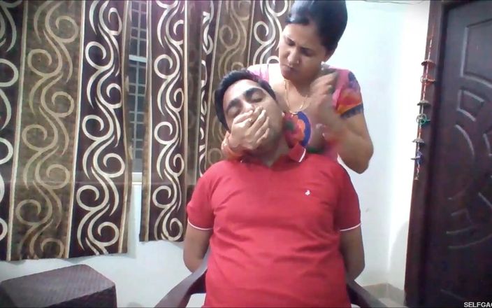 Selfgags femdom bondage: हैण्डगैग के साथ उसके पति को संभालना!