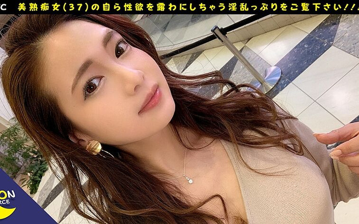 DOC channel: [Любительское видео от первого лица] Красивая шлюховатая мадам, которая, кажется, не удовлетворена сексом своего мужа.004