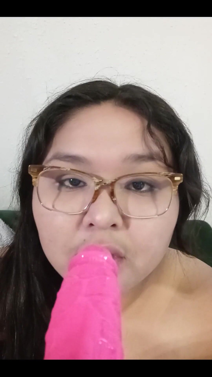DeesDeepThroat: POV!! Its Just Me and That Yummy Hard Candy. Single...