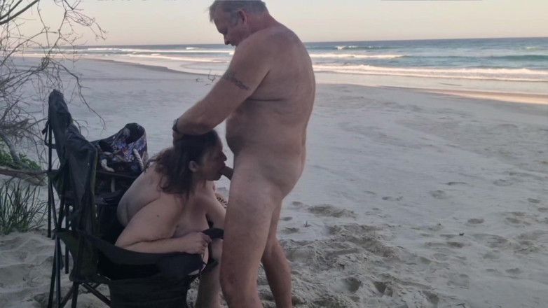 WeAreFukBunnies: Exhibitionist Beach Fuck