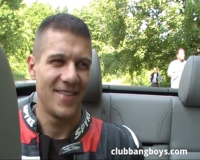 Club Bang Boys: टूट गया बाइकर