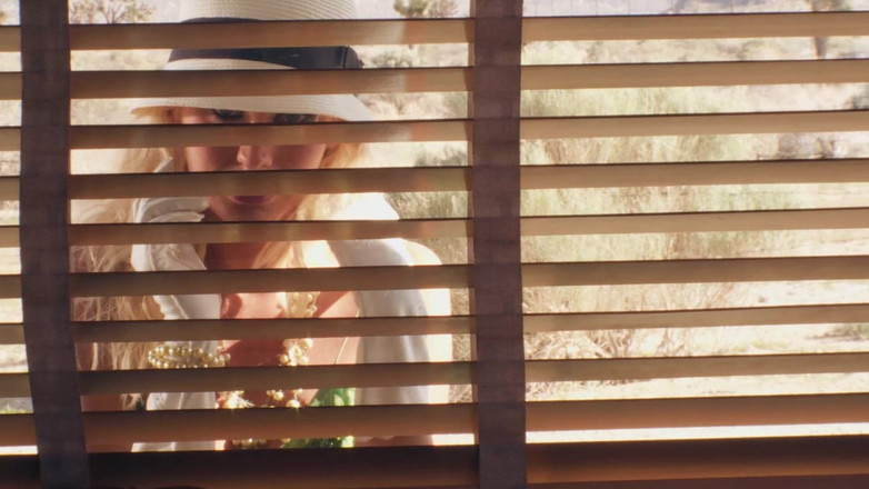 DARVASEX: 好色的3P场景-1_threesome丰满女孩在一起做爱分享鸡巴和射精