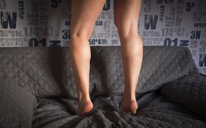 Teasecombo 4K: Remaja amatur betina fleksibel otot rakaman dekat