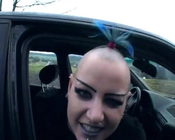 German's Fetish: Goth German Slut Playing with Her Pierced Pussy