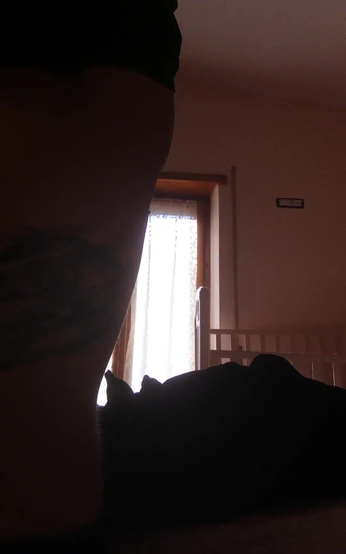 savannahamatoriale: Tu Tener un cuerpo peludo sexy! y ella quiere mostrarla