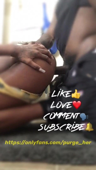 Purge_her: Mengongkek adik tiri di bilik air