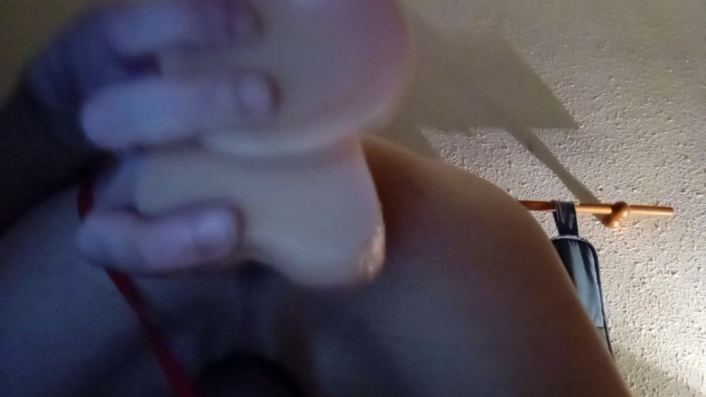 Ratapcxsumi: On all fours fucking my anus