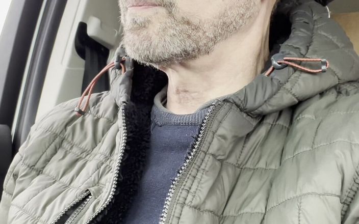Tyler8: Papà che fuma un rosso