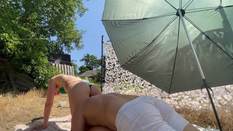 HotPrincessUA: Mixed Wrestling Sluts Power: Scissorhold, Cock Slapped & Humped