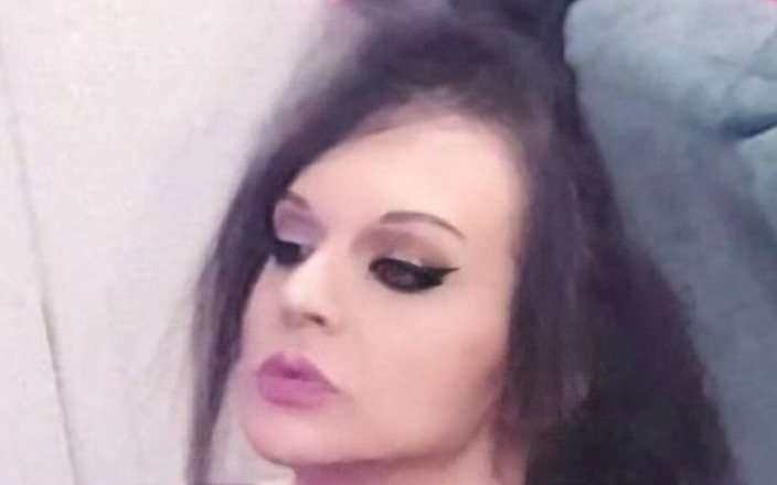 Stormie Indigo Nite S.I.N.: Życie z BBC