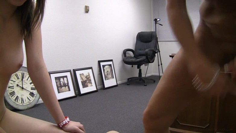 Backroom Casting Couch: Kobi et Gina