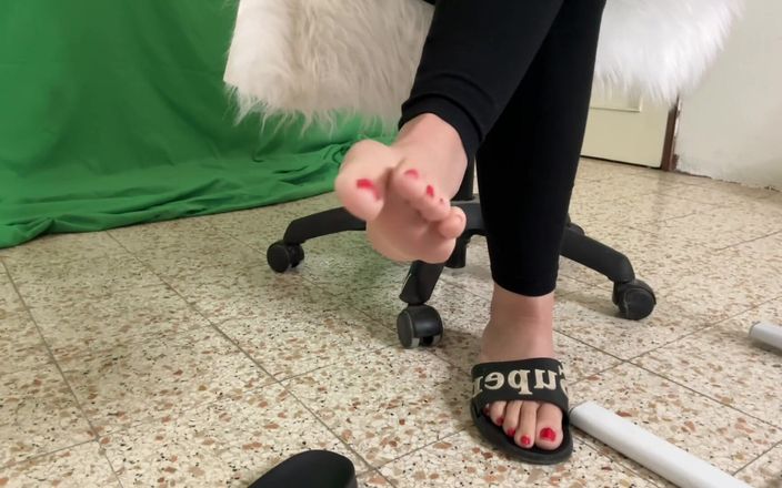 Bergami Melissa: Guarda i miei piedi e li desideri