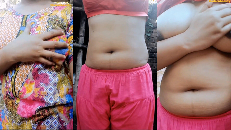 ModernBeauty: Gadis bangladesh yang cantik menunjukkan payudara dan memek saat dia...