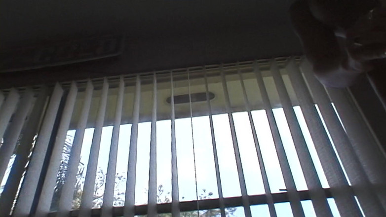 Dream Girls: 친구 집에서 벌거벗은 두 명의 거유 비