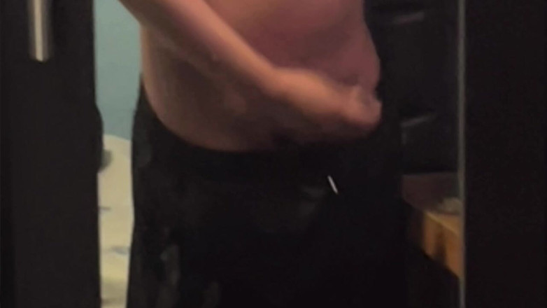 Emi Road: Aku masturbasi pulang dari gym