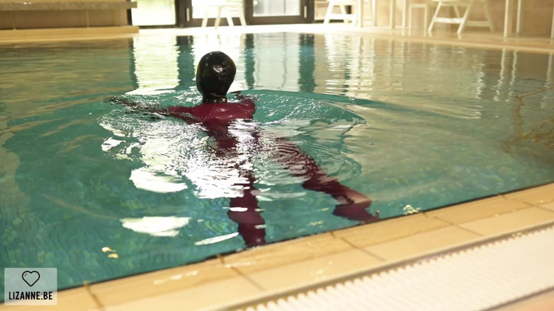 Lizanne: Lattice in piscina