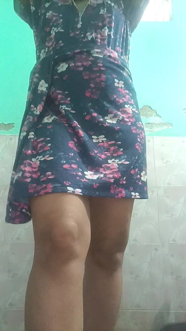 NaughtyWings: マキシはヌードを着て来て、バスルームの汚いファンタジーをすべて見せました!