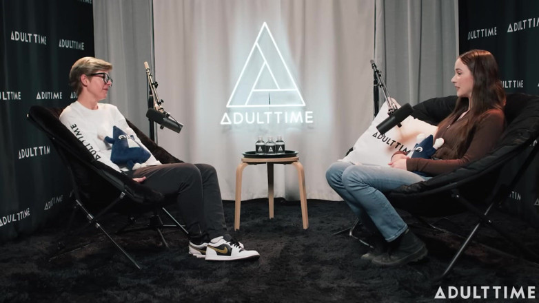 Adult Time Podcast: 헤이즐 무어: 몰몬에 흠뻑 젖어, 포르노 연기, 그리고 파티의 끝났다 | 성인 시간 팟 캐스트