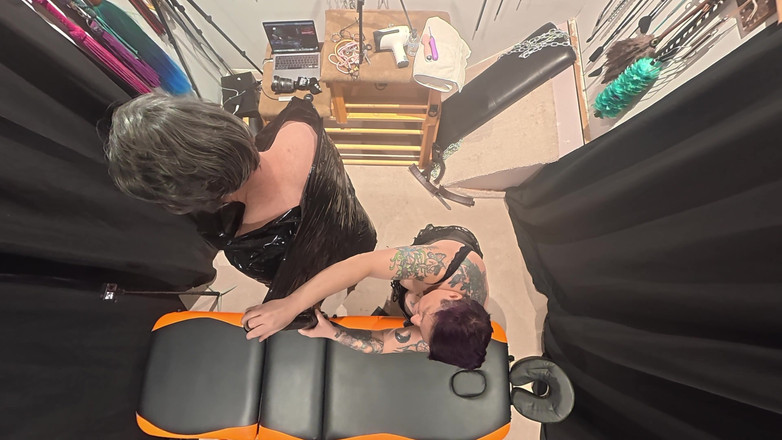 The Izars: Membungkus Mereka - Akhbar Akhir