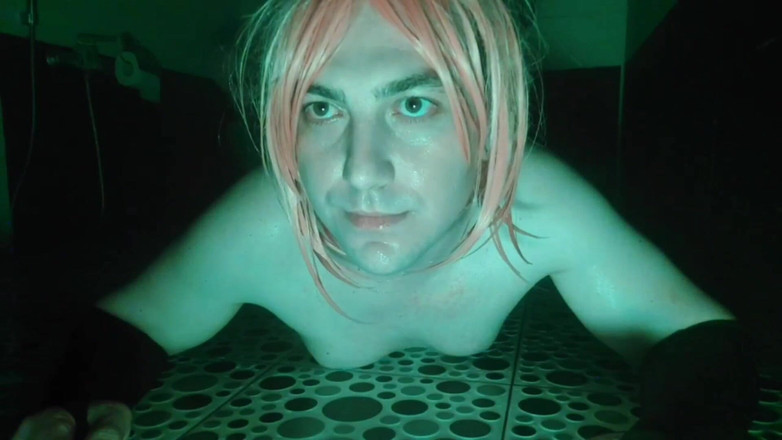 Kitty_Cross: Mutandine alla ricerca di un bagno