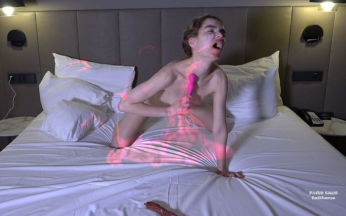 Faith Eros: 돔을 쓰러뜨린 자지 - 싸구려 패자 가격