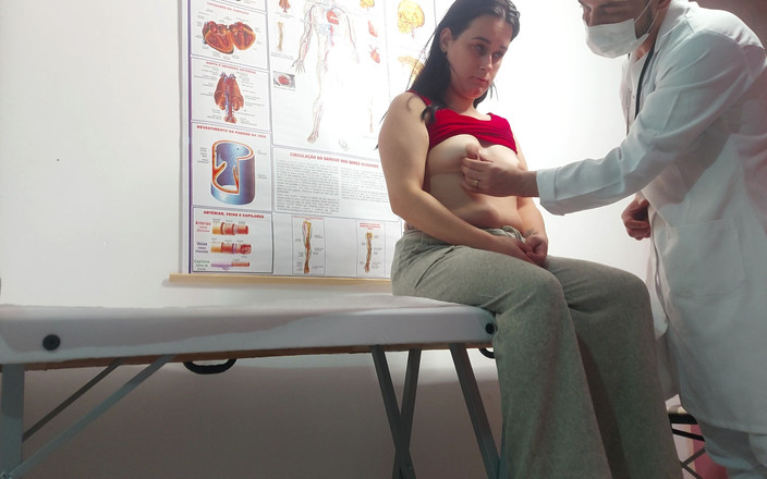 Jennyferpimenta: Gynekolog strčí robertek do kundičky, prsty v zadku a šuká pacienta!