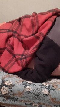 When My Girlfriend Licks My Pussy, I Watch Porn Videos to Cum in Her Mouth Faster