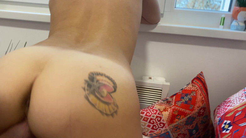 Hairy couple: 无视手机，射精在阴道里，声音开启