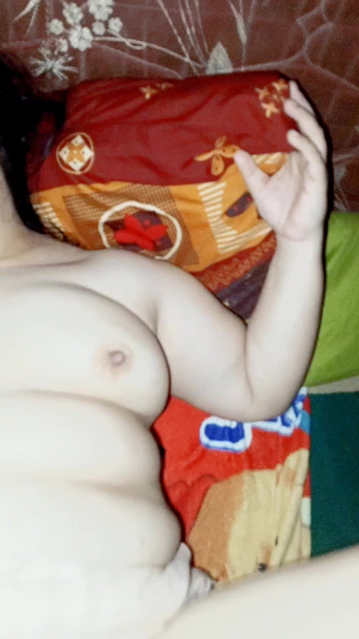 my_wife_chubby: Knullar min heta och sexiga granne
