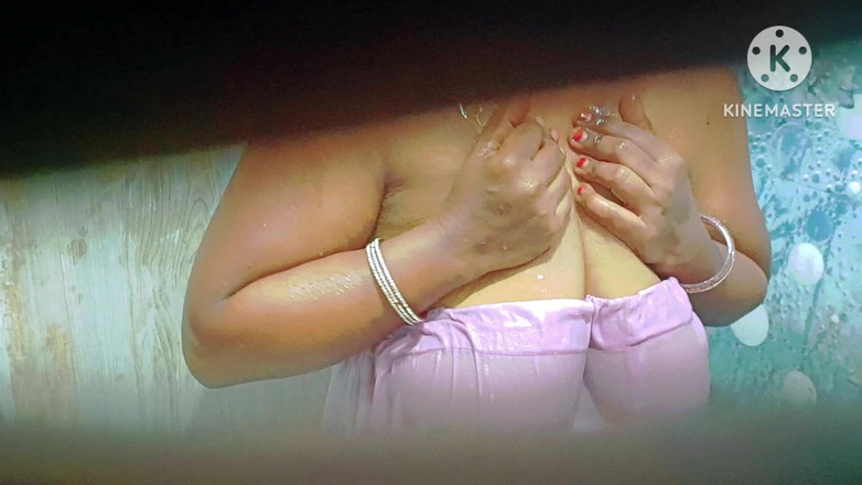 Sweethoneybgl: Ogromne dziewczyna kąpiel i uwodzenie przyrodniego brata, kiedy dowiedziała się, że...