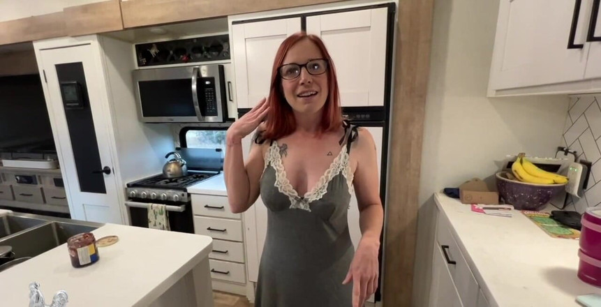 Jane Cane: 'En iyi arkadaşımın üvey annesiyle pijama partisi' önümüzdeki cuma serbest bırakılacak!