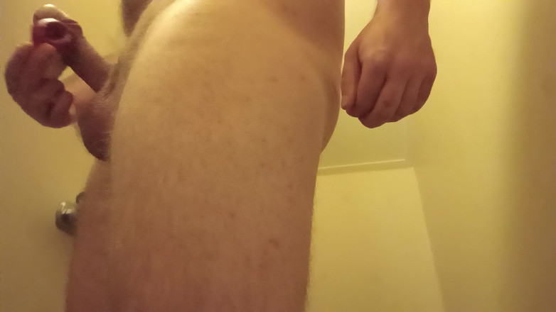 Ed Eden: Мастурбация яблоком