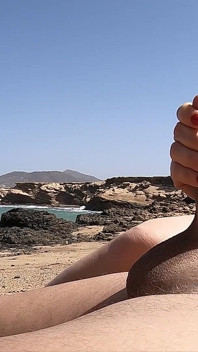 Nasty Girl Gave Me Stunning Handjob at a Nude Beach with a Huge Cumshot