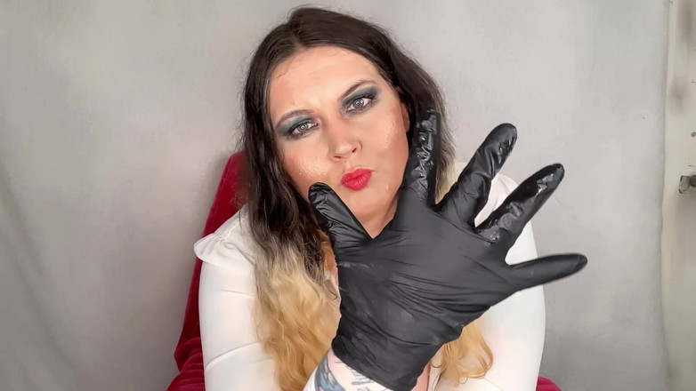 MissFFW: Herrin ffw beschreibt, wie sie deinen sklavenarsch behandeln würde