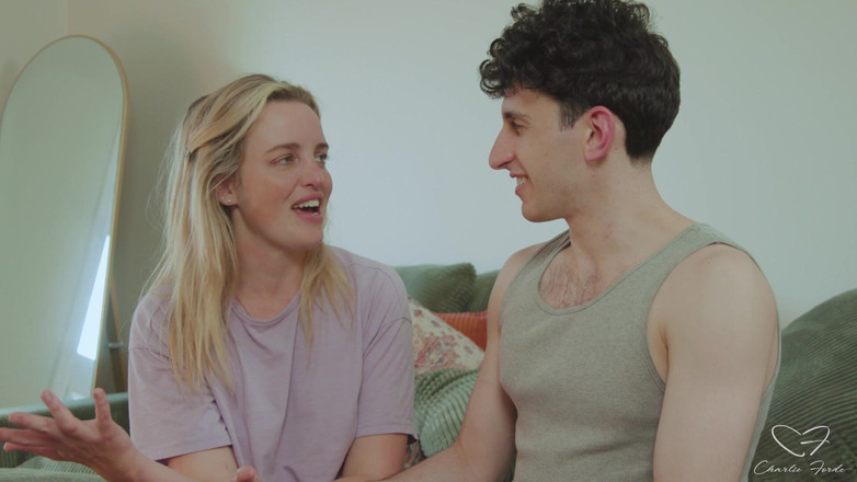 CharlieForde: Phỏng vấn: the Holidays Featuring Charlie Forde, Nick Strokes