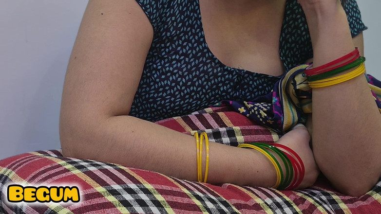 Rukshaar Begum: 電気技師の技が通り過ぎて、アリーシャ・バービーの膣をファックする