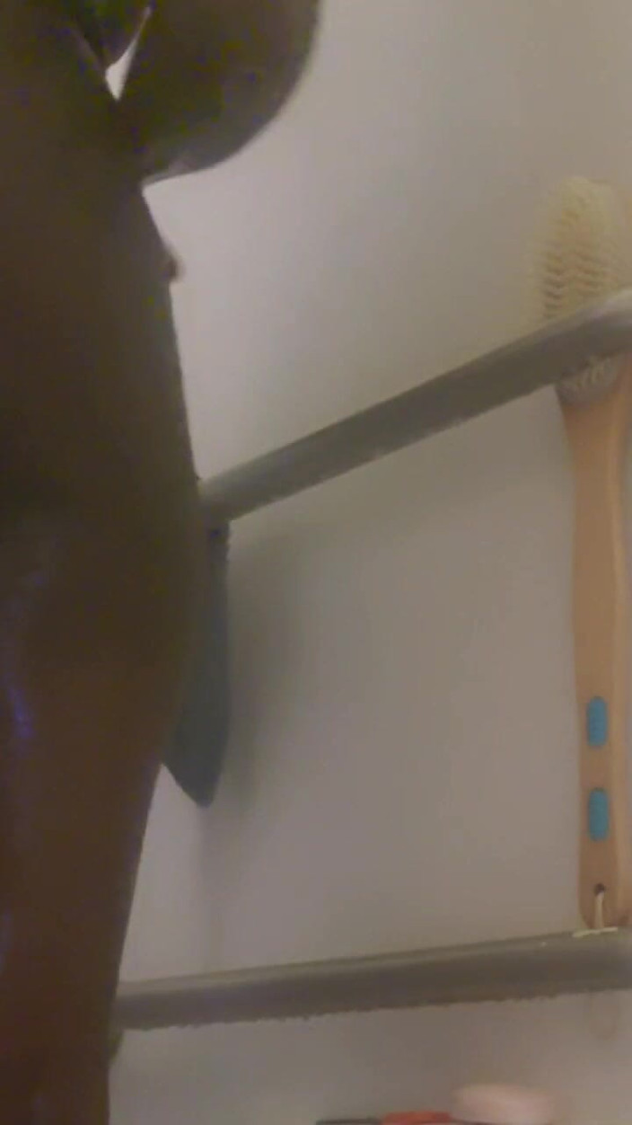 Roseblue2: 大屁股毛茸茸的阴户