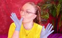 Arya Grander: Videoclip asmr cu mănuși nitrile medicale (Arya Grander)