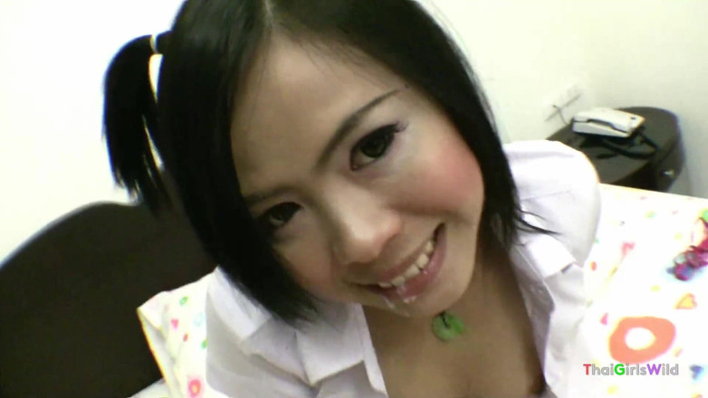 Thai Girls Wild: First Time Thai Amateur Gets Healthy Nut on Her Tongue