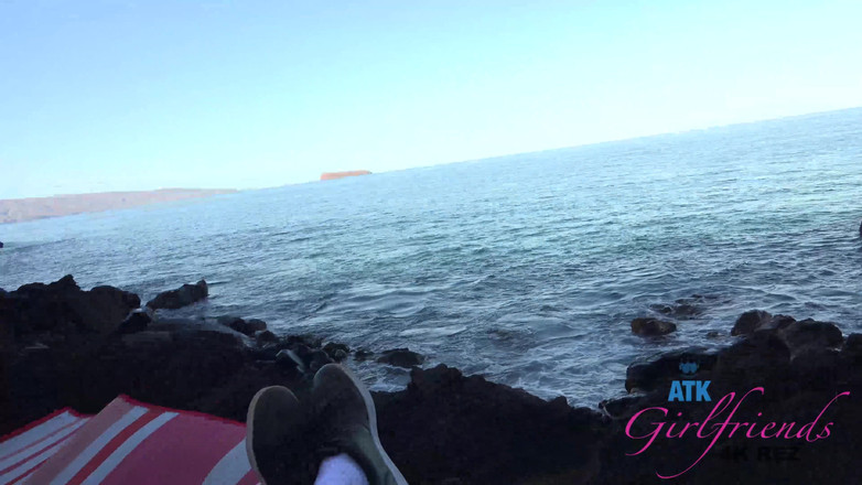 ATK Girlfriends: Vystříkej nálož přímo do úst Carmen