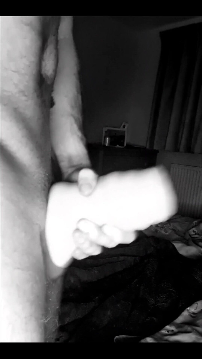 Englishtom20vip: Sono solo malizioso con un nuovo giocattolo