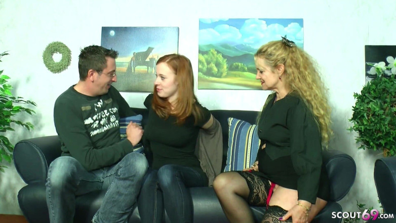 Full porn collection: 德国熟女教毛茸茸的姜青少年和男朋友操逼