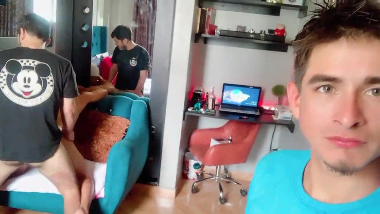 The Substance: Komşum bana premium bir porno sahnesi çekmeme yardım ediyor!