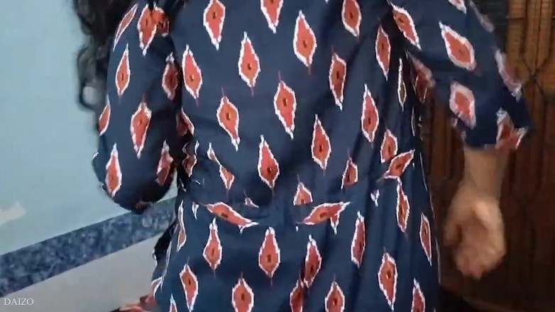 Daizo Premium: Bhabi cu curul mare futută în stil desi mănâncă spermă