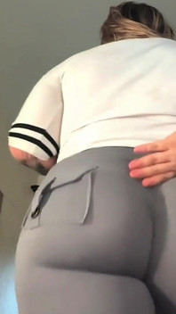 Yoga Pants Treadmill Walking