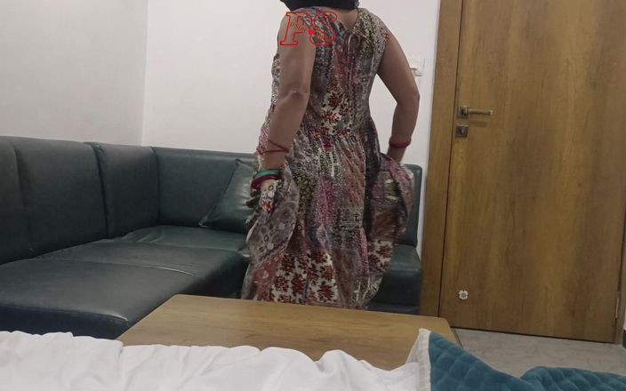Pstarindia123: Tante seksi india lagi asik muasin memeknya pakai vibrator